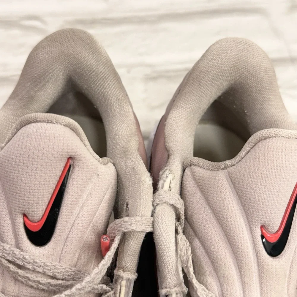 Nike zoomx cut
